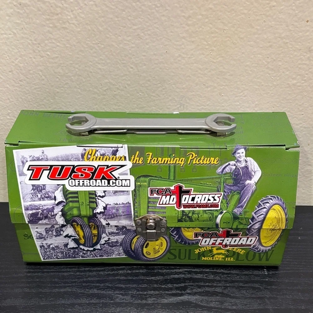 John Deere Green Offroad Tractor Tin box